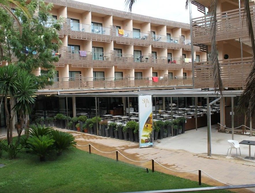 Ohtels Les Oliveres El Perello  Екстер'єр фото
