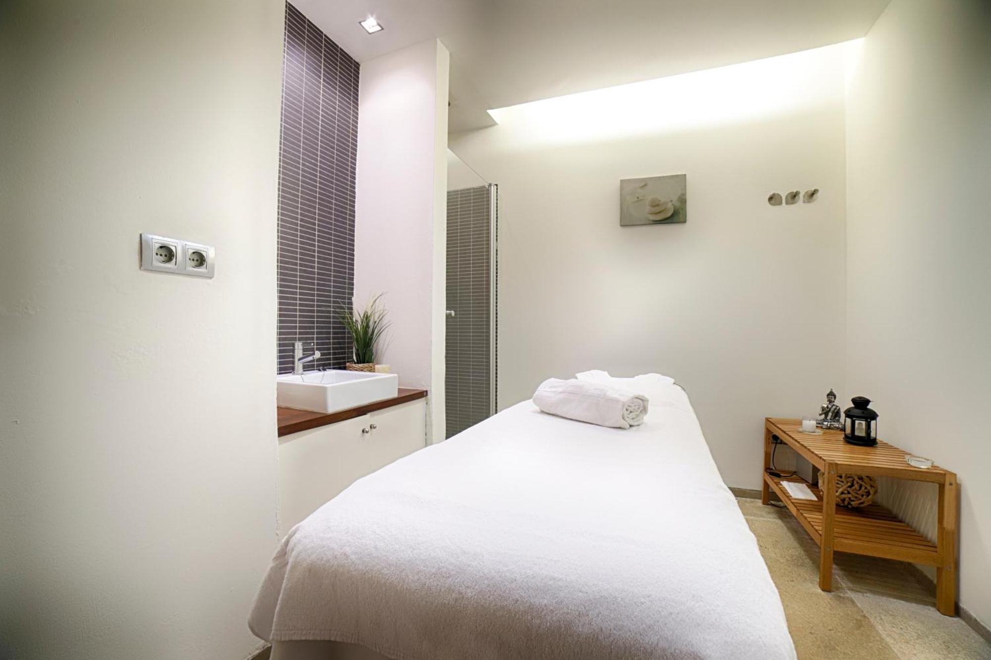 Ohtels Les Oliveres El Perello  Екстер'єр фото